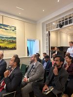 Die Teilnehmerinnen und Teilnehmer verfolgten die Fachvorträge mit großem Interesse.