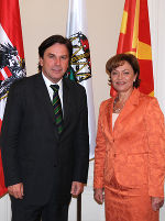 Landeshauptmann Mag. Franz Voves und die mazedonische Botschafterin Dr. Vesna Borozan besprachen Möglichkeiten einer steirischen Unterstützung Mazedoniens auf seinem Weg in die EU