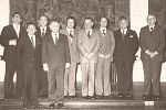 Landesamtspräsident Dr. Alfons Tropper (ganz links hinten) neben Kärtnens damaligen Landeshauptmann Leopold Wagner bei der Gründung der Arbeitsgemeinschaft Alpen-Adria in Venedig am 20.11.1978