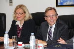Mag.a Andrea Ikic-Böhm, Österreichs Botschafterin in Kroatien, und LR Buchmann.