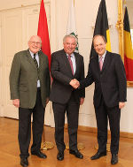 Honorarkonsul Gerhard Franz, LH Hermann Schützenhöfer und der belgische Botschafter Willem Van de Voorde, v.l.