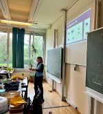Lia Gobiet beim Workshop im BG/BRG Klusemann