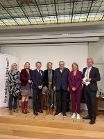 Gruppenfoto mit Wolfgang Martin Roth © Steiermark-Büro