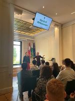 Vortrag der ORF-Korrespondentin Verena Sophie Maier (l.) und der ORF-Produzentin Marlene Stocker.