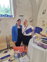 Teamwork beim Europa-Quiz: Tina Obermoser (r.) und Sabrina Breznik