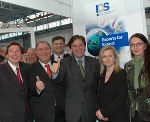 ICS-Messestand in  Mostar: Dr. Walter Koren, Wirtschaftskammer Österreich, Schrittwieser, Miroslav Coric, Premier des Kantons Herzegowina-Neretva, Voves, Borjana Kristo, Präsidentin der Föderation BiH, und Dr. Claudia Weyringer, ICS