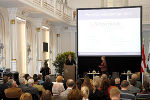 Rund 100 Steirerinnen und Steirer beteiligten sich vor Ort am ersten EU-Bürgerforum in der Aula der Alten Universität in Graz. Fotos: Informationsbüro des EU-Parlaments in Österreich