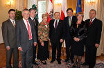 Die polnische Delegation mit LH Voves und der 2. Präsidentin des Landtag Steiermark Walburga Beutl sowie Honorarkonsul Ortner (2.v.l.) im Weißen Saal der Grazer Burg 