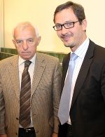 EU-Botschafter Richard Kühnel (rechts) und der Botschafter Serbiens in Österreich, Milovan Božinović.