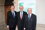 v.l.: Landesrat Dr. Christian Buchmann, Landtagspräsident Franz Majcen (Obmann EFB Steiermark), Max Wratschgo (Ehrenpräsident EFB Steiermark). © Land Steiermark