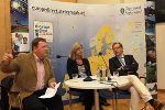 Moderator STefan Winkler, Historikerin Marie-Janine Calic und Gastgeber Christian Buchmann (Wirtschaft, Europa und Kultur) in Diskussion