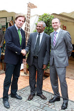 LH Franz Voves begrüßte beim FairStyria-Tag den südafrikanischen Höchstrichter Jody Kollapen und den GF Martin Ledolter von der Entwicklungshilfeagentur Österreich (v.l.)
