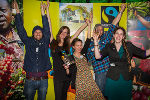 Das Team von MAKAvA jubelt über die Auszeichnung © fairtrade.at