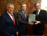 Vize-Stadtpräsident Hayder (Mitte) mit Landesrat Dr. Buchmann (rechts) und Honorarkonsul Ortner © europa.steiermark.at /S. Ortner (beide Bilder)