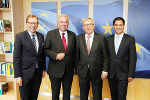 LR Christian Buchmann, LH Hermann Schützenhöfer, Kommissionspräsident Jean-Claude Juncker und LH-Stv. Michael Schickhofer (v.l.)