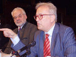 Hannes Swoboda (rechts) bei der Diskussionsrunde mit Erhard Busek und  