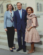 Landesrätin Barbara Eibinger Miedl mit dem Doyen der Honorarkonsules in der Steiermark, Rudi Roth, und mit der Konsulin von Sri Lanka, Edith Hornig  © europa.steiermark.at | js